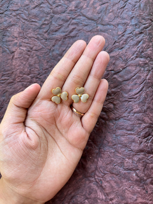 Anti-tarnish beige cute studs