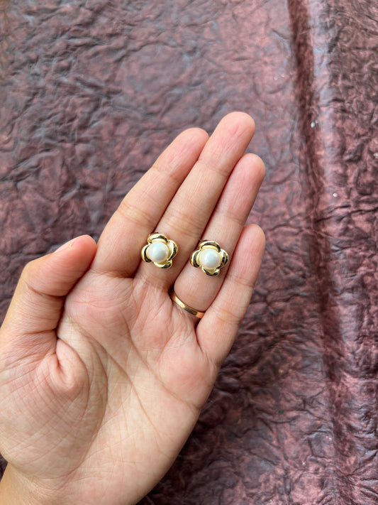 cute pearl studs
